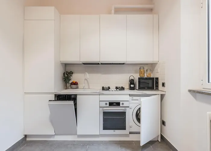 דירה The Rent - Three-bedroom In Manzoni District רומא