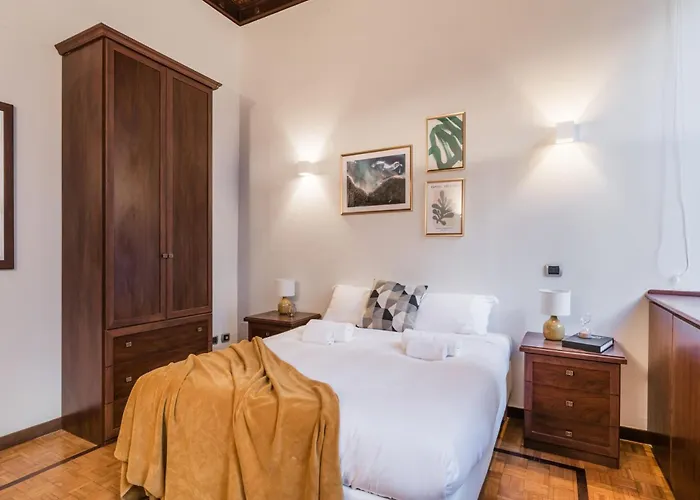 The Rent - Three-bedroom In Manzoni District * רומא
